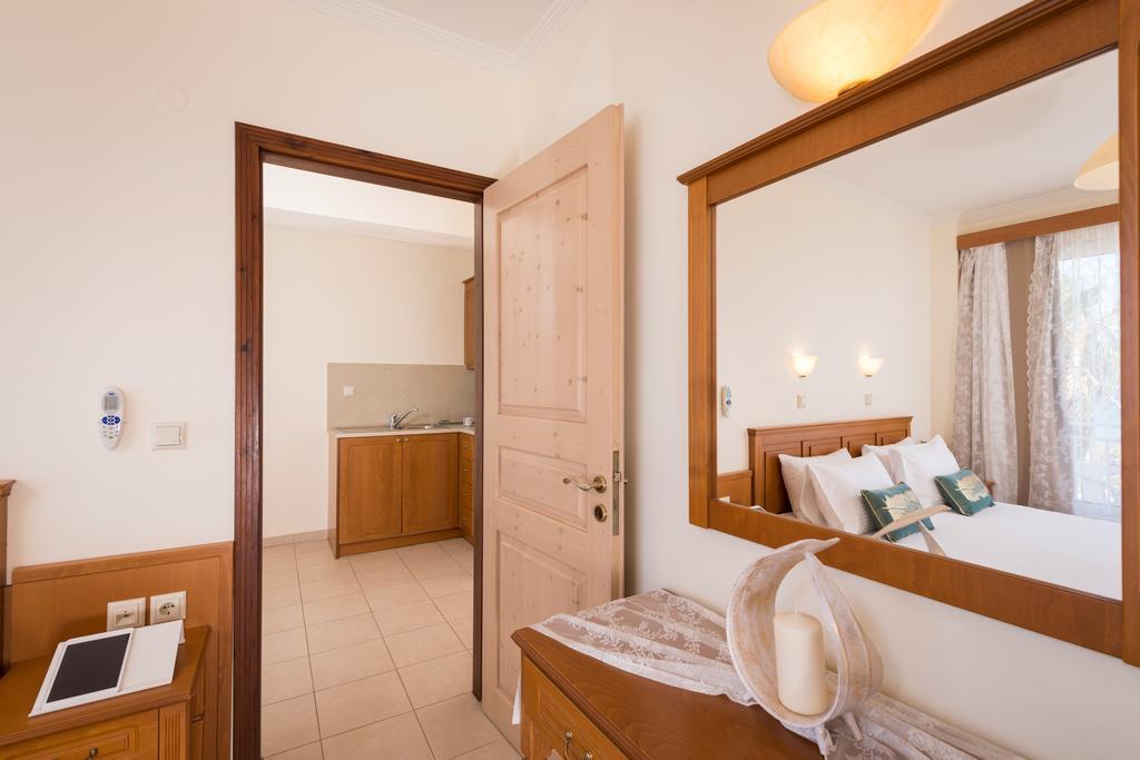 Hermes Sea View Stalos Exterior foto