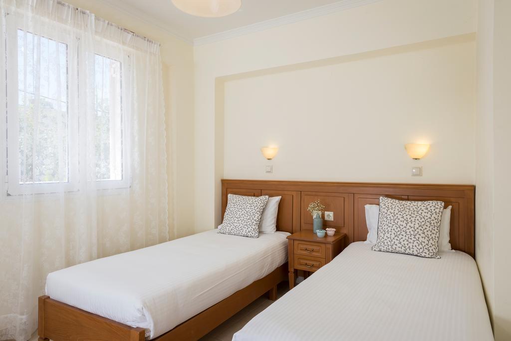 Hermes Sea View Stalos Exterior foto